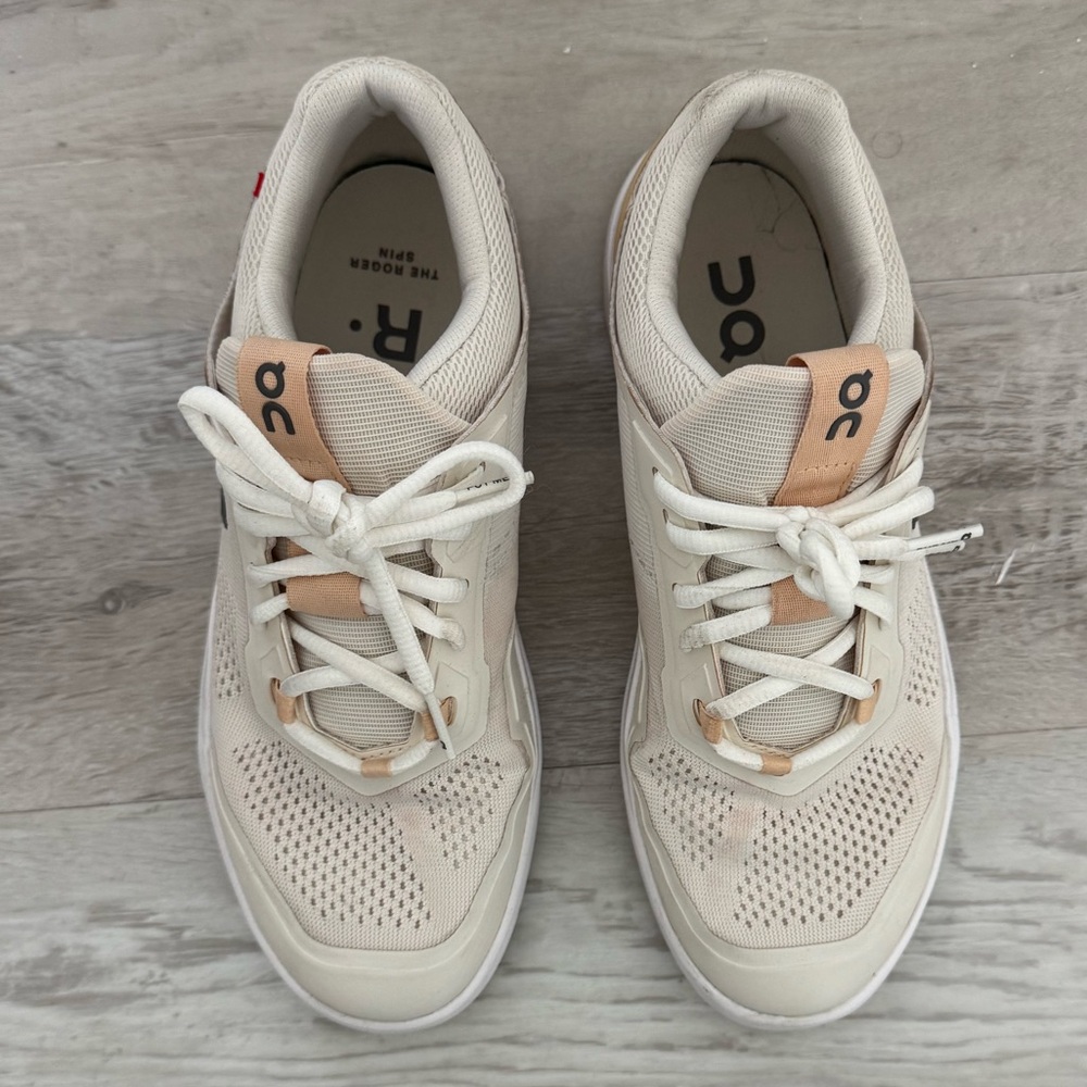 On The Roger Spin Dew Savannah Size 7.5 - Picture 9 of 15